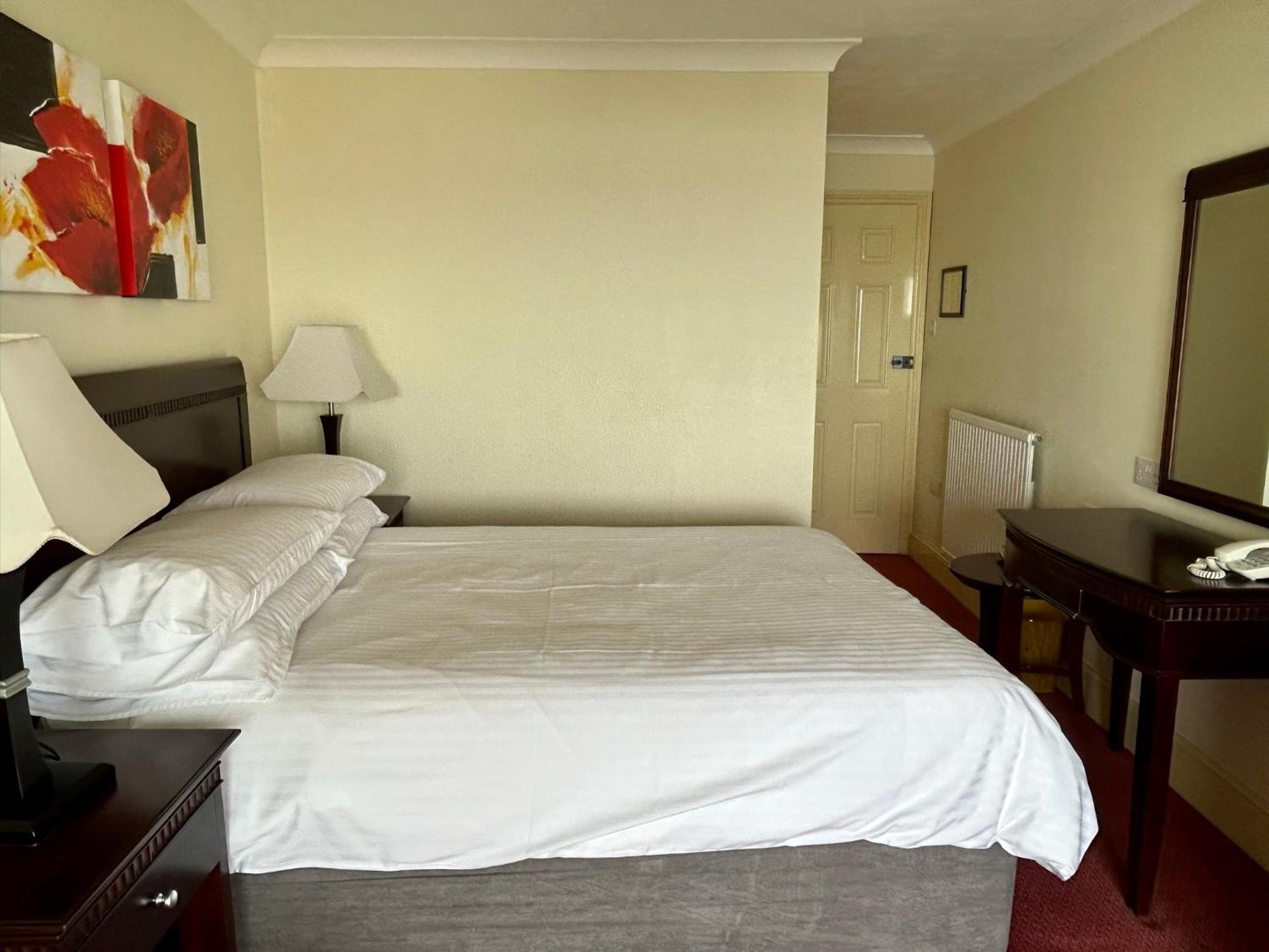 Regent Court - Seafront, Sandown - Free Car Ferry For Bookings Of 3 Or More Nights, Subject To Availability Room photo
