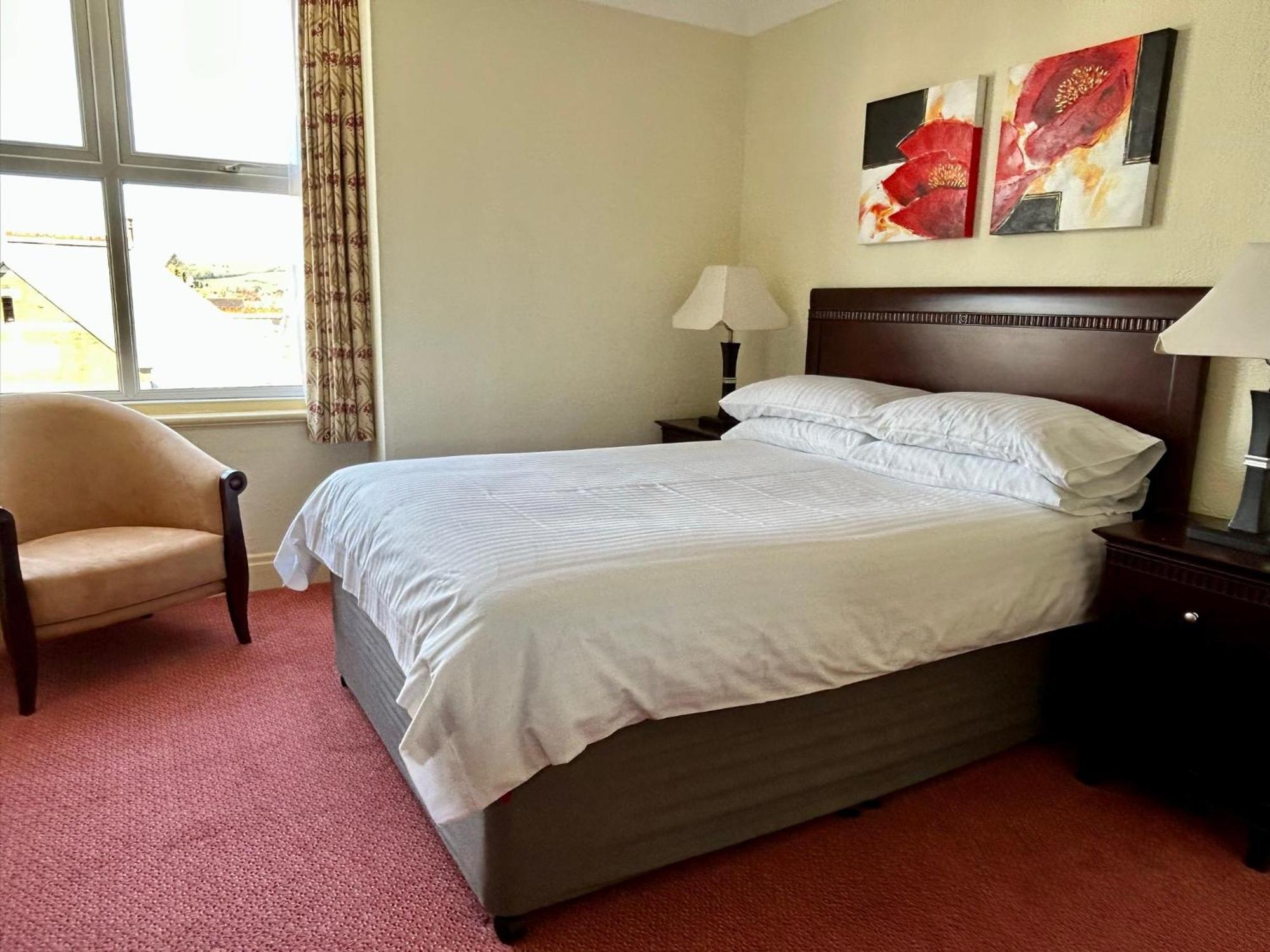 Regent Court - Seafront, Sandown - Free Car Ferry For Bookings Of 3 Or More Nights, Subject To Availability Room photo